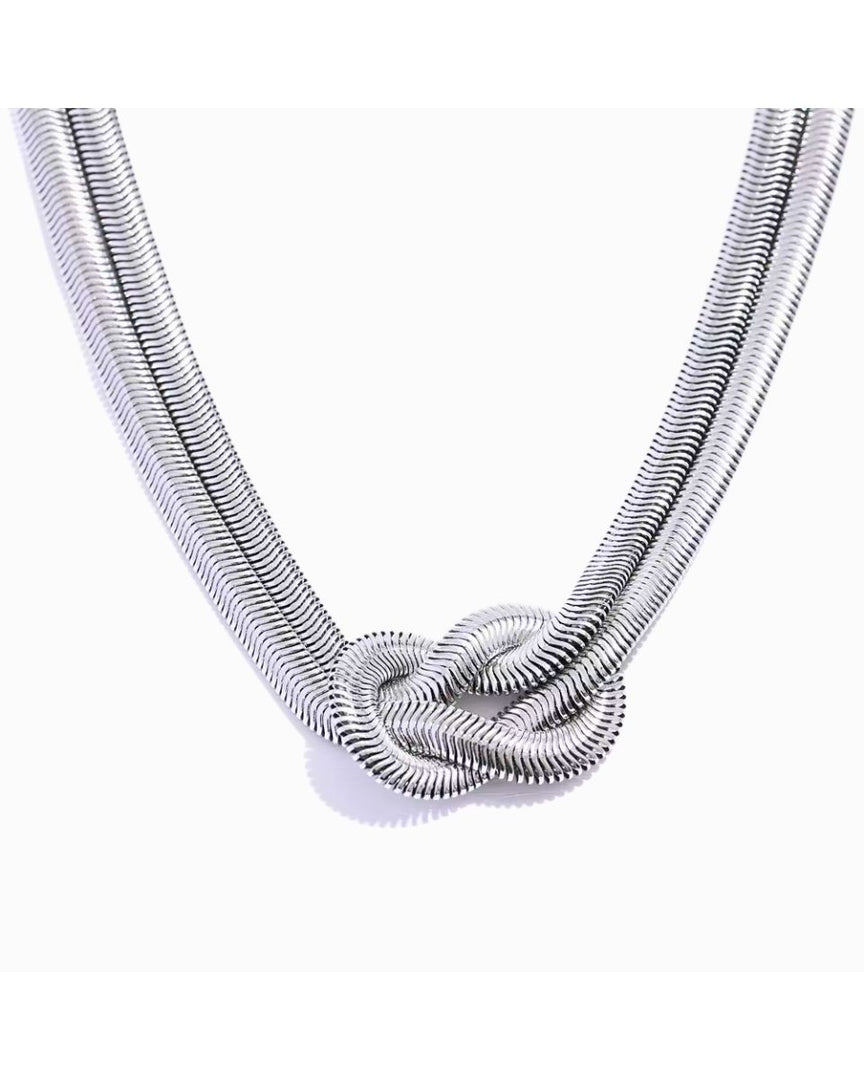 Colar Elegância Serpente