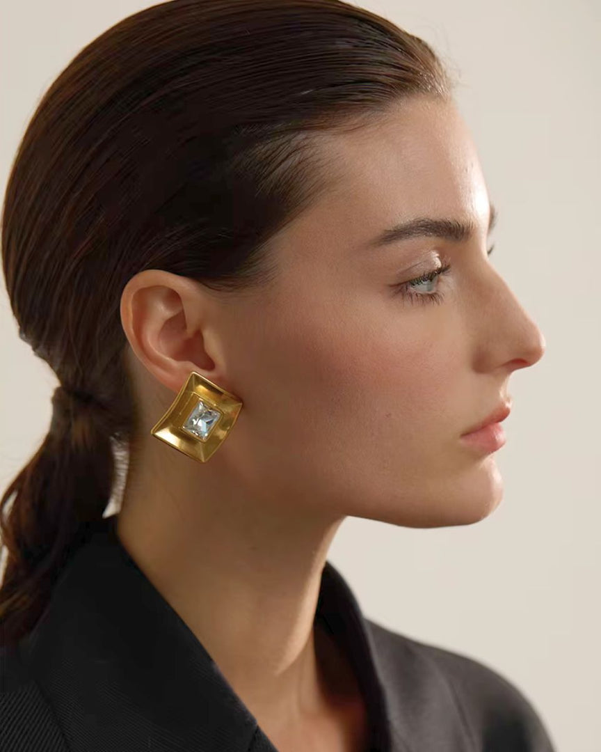 Brinco Stud Crystal Glow