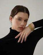 Load image into Gallery viewer, Pulseira Titania
