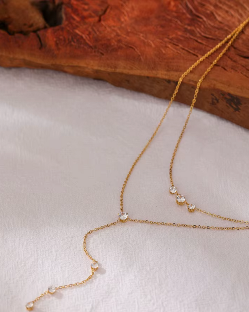 Colar Longo em Camadas com Zircônia Cúbica